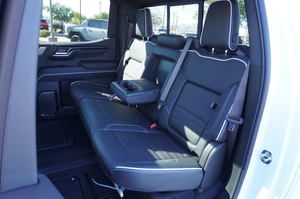 2026 GMC Sierra 1500 AT4X - Photo 10