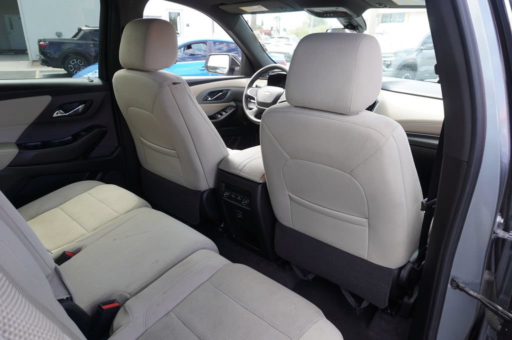 2023 Chevrolet Traverse LS - Photo 11
