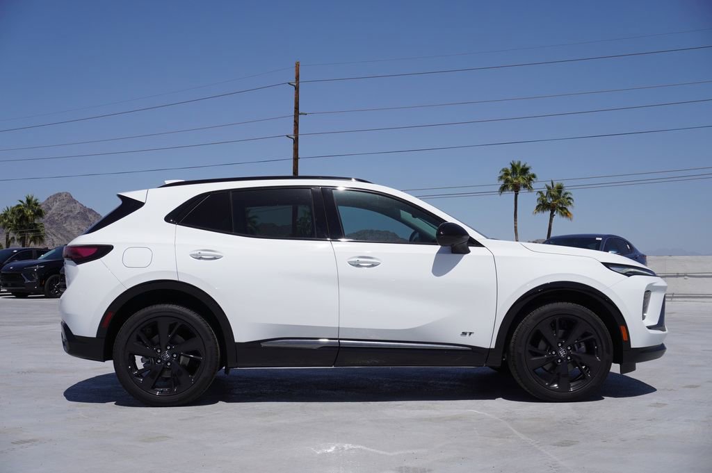 2025 Buick Envision Sport Touring photo 2