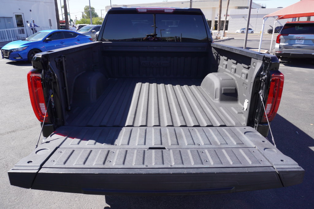 2023 GMC Sierra 1500 SLT - Photo 10