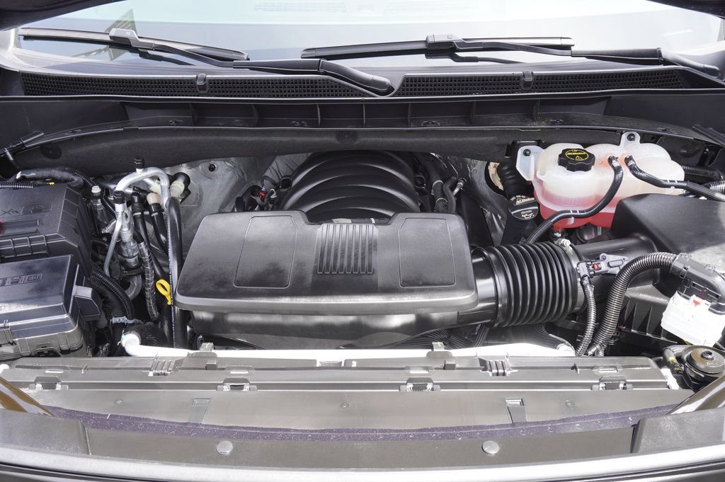 2026 GMC Yukon AT4 - Photo 7