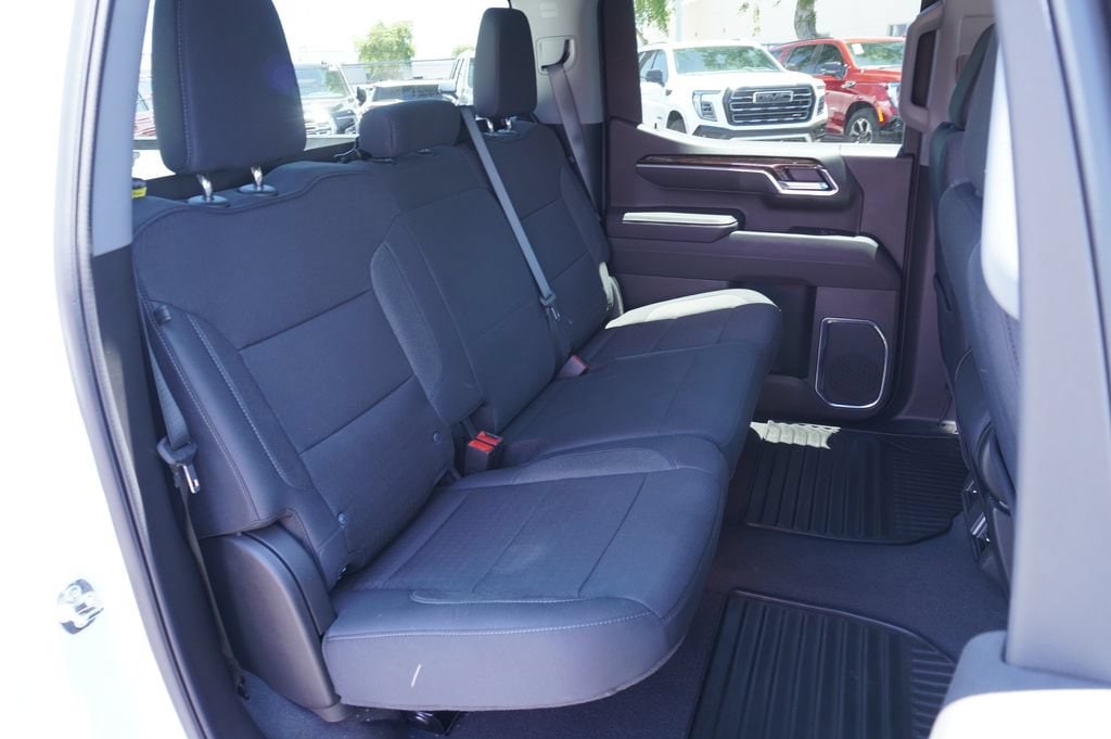 2025 GMC Sierra 1500 SLE - Photo 10