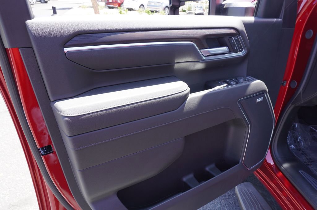2025 GMC Sierra 2500HD SLT - Photo 15