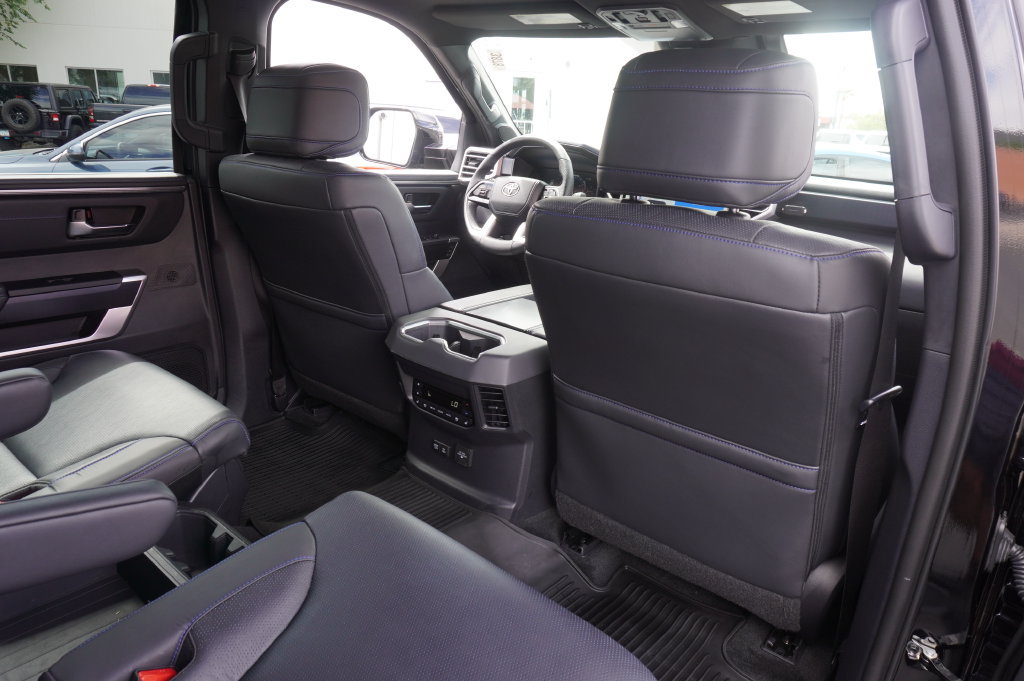 2023 Toyota Sequoia Platinum - Photo 10