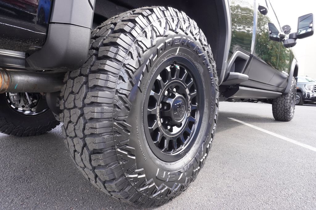 2026 GMC Sierra 2500HD AT4X - Photo 8