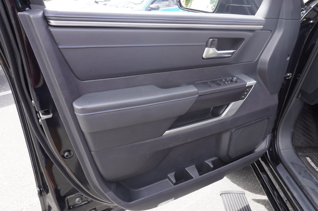 2023 Toyota Sequoia Platinum - Photo 15
