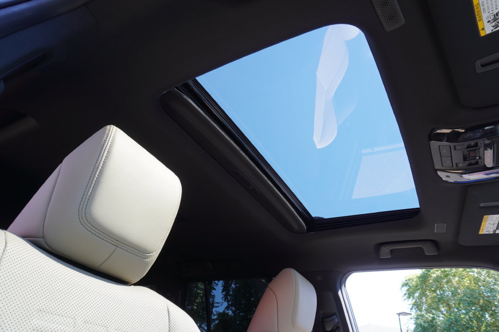 2025 Lexus GX Premium - Photo 16
