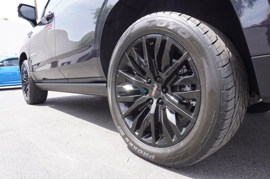 2026 GMC Yukon AT4 - Photo 6
