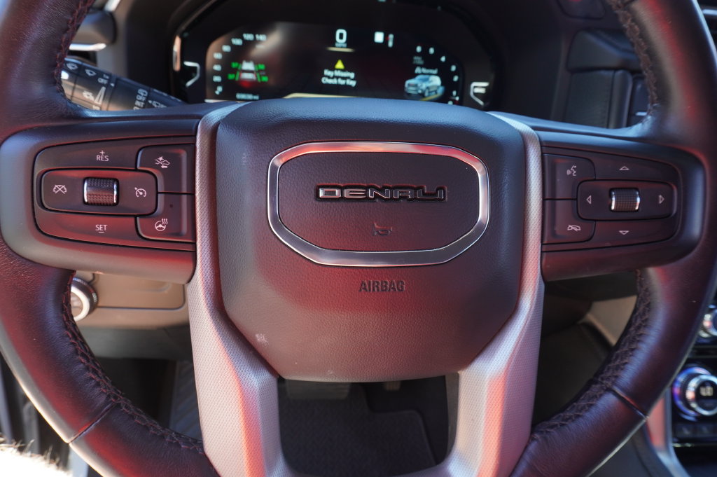 2022 GMC Yukon XL Denali - Photo 22