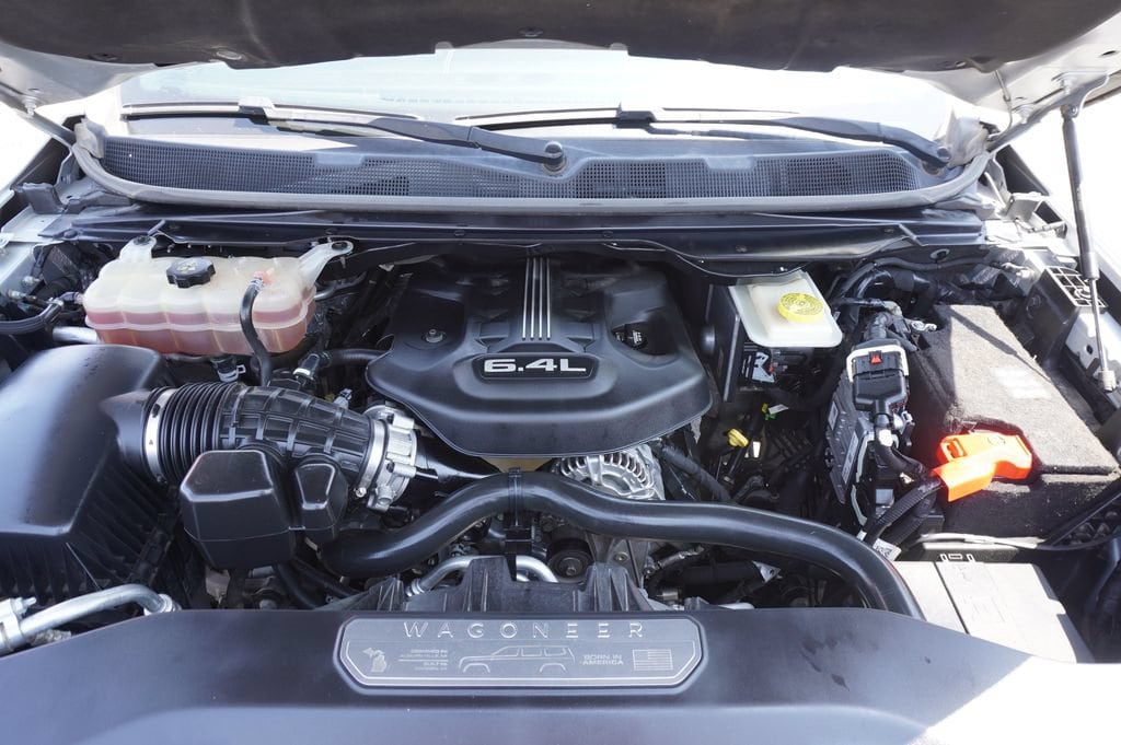2022 Jeep Grand Wagoneer Series II - Photo 6