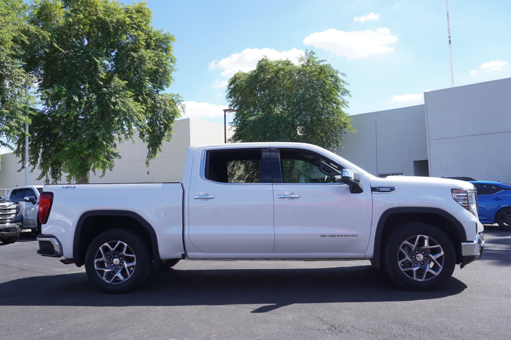 2024 GMC Sierra 1500 SLT - Photo 7