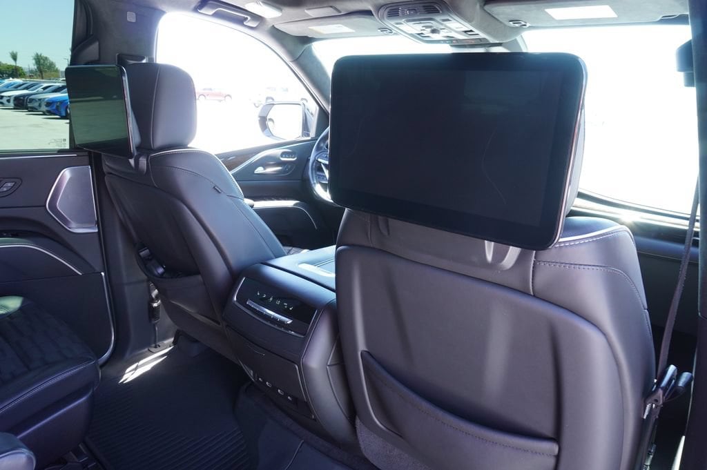 2023 Cadillac Escalade Sport Platinum - Photo 11