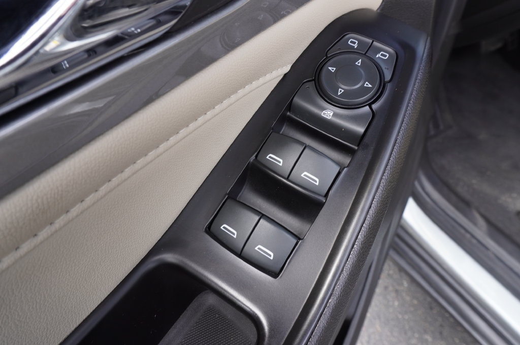 2023 Chevrolet Traverse LS - Photo 15