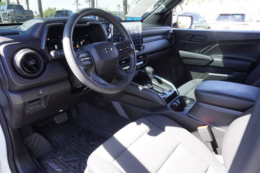 2025 Chevrolet Colorado Trail Boss - Photo 17