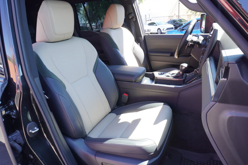 2025 Lexus GX Premium - Photo 15