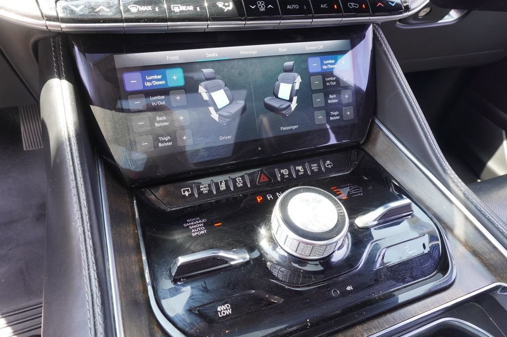 2022 Jeep Grand Wagoneer Series II - Photo 19