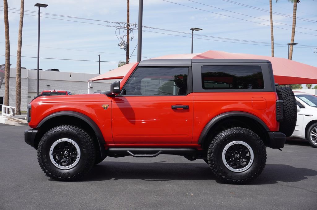 2023 Ford Bronco Badlands photo 2