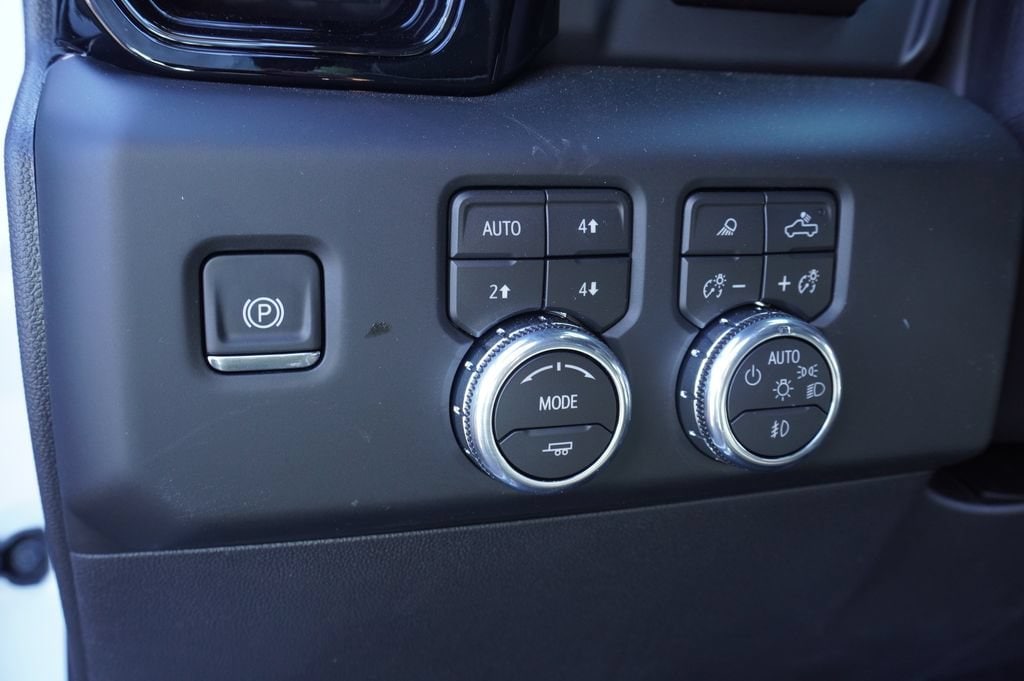 2026 GMC Sierra 1500 AT4X - Photo 19