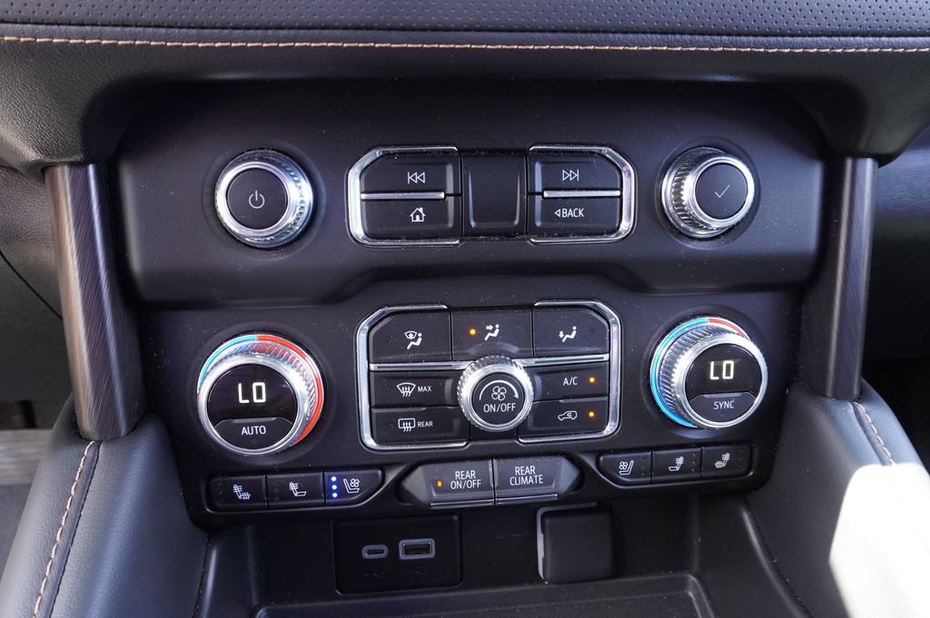 2024 GMC Yukon XL AT4 - Photo 22