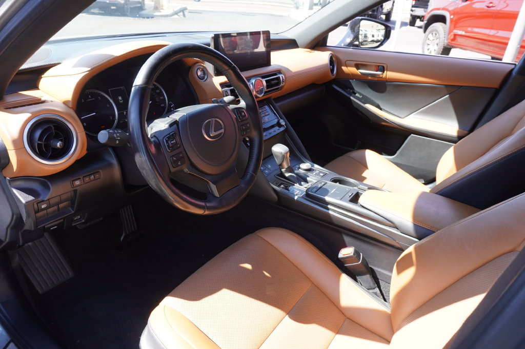 2021 Lexus IS 300 - Photo 20