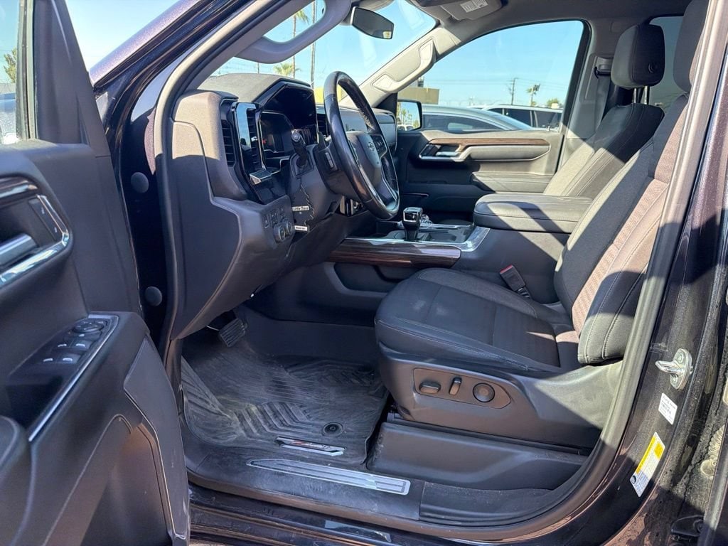 2023 Chevrolet Silverado 1500 LT Trail Boss - Photo 3