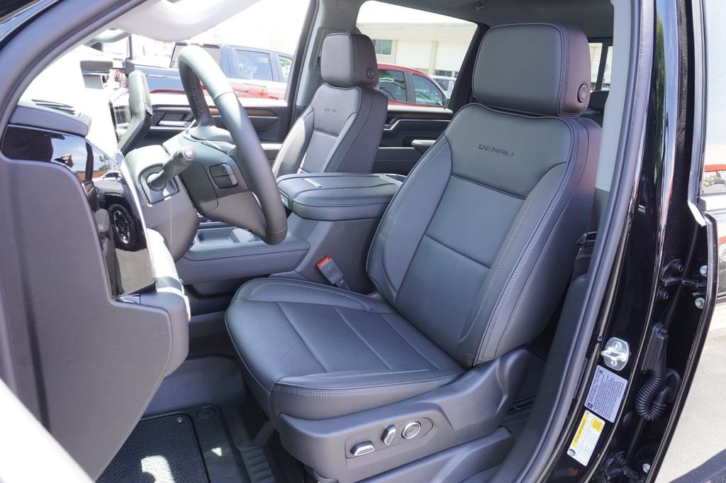 2025 GMC Sierra 2500HD Denali - Photo 17