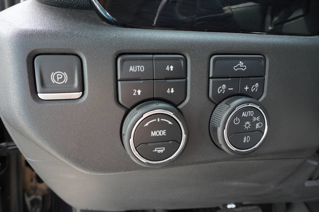 2023 Chevrolet Silverado 1500 LT Trail Boss - Photo 18
