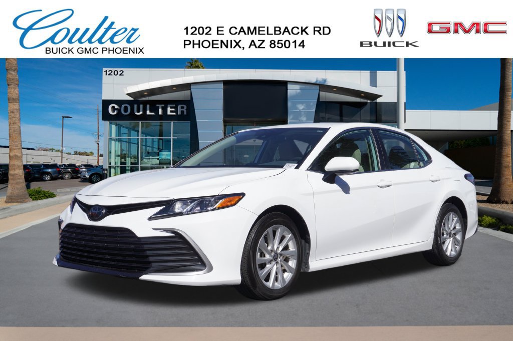 2024 Toyota Camry LE - Photo 1