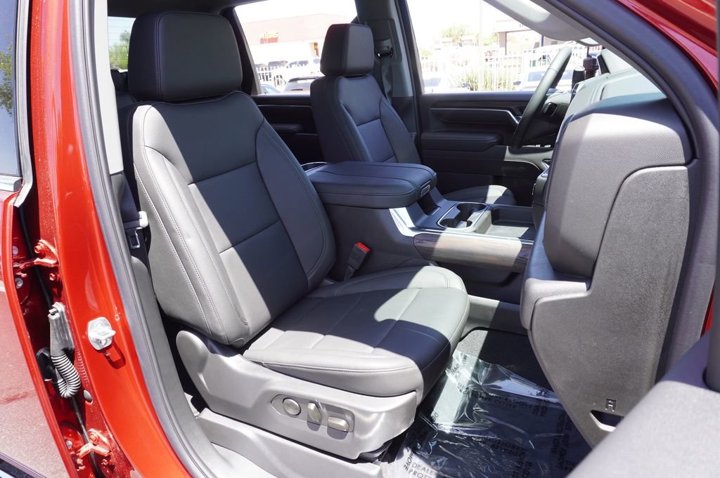 2025 GMC Sierra 2500HD SLT - Photo 13