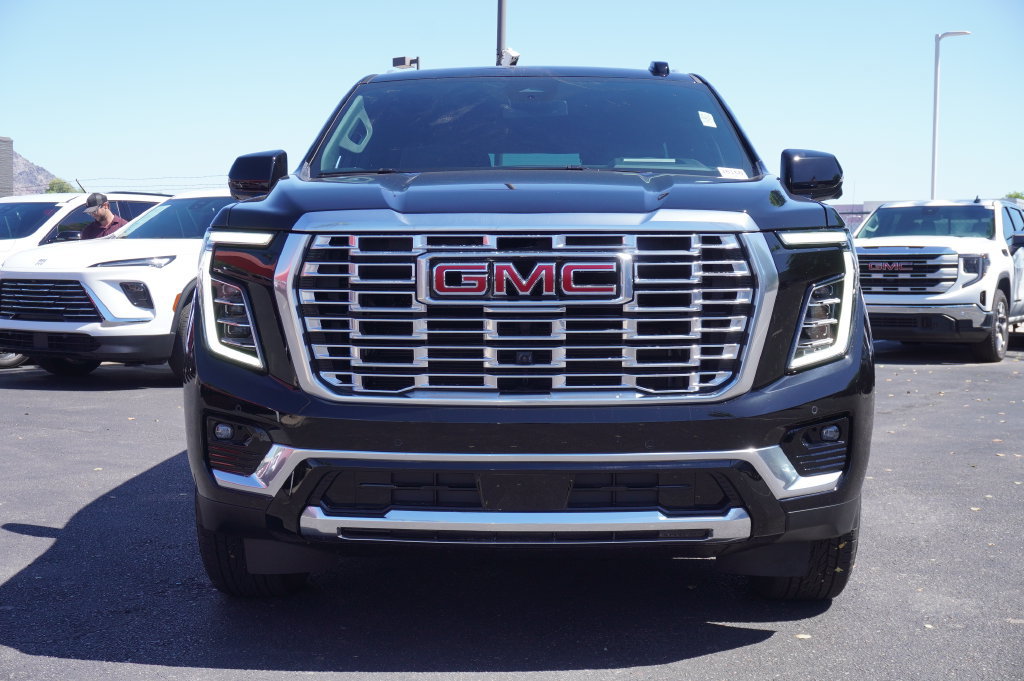 2026 GMC Yukon Denali - Photo 6
