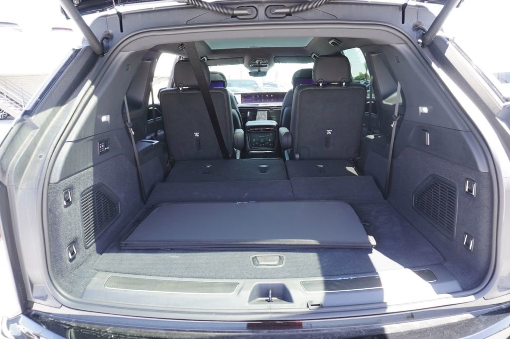 2025 Cadillac Escalade IQ Luxury 1 - Photo 7