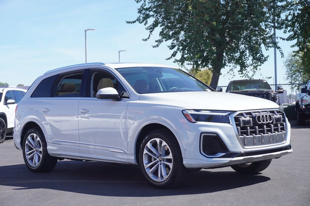 Used 2025 Audi Q7 Premium Plus 45 Tfsi Quattro Tiptronic SUV