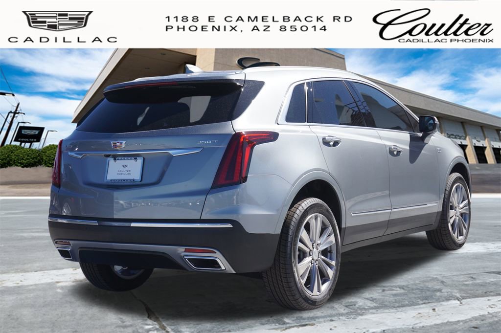 2025 Cadillac XT5 Premium Luxury photo 3