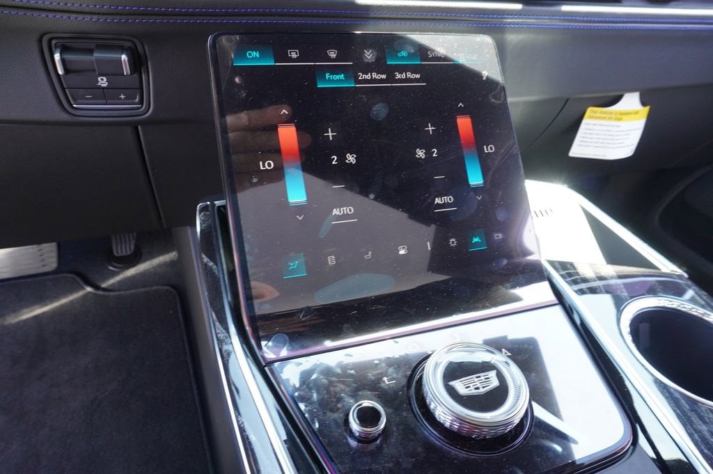 2025 Cadillac Escalade IQ Luxury 1 - Photo 18