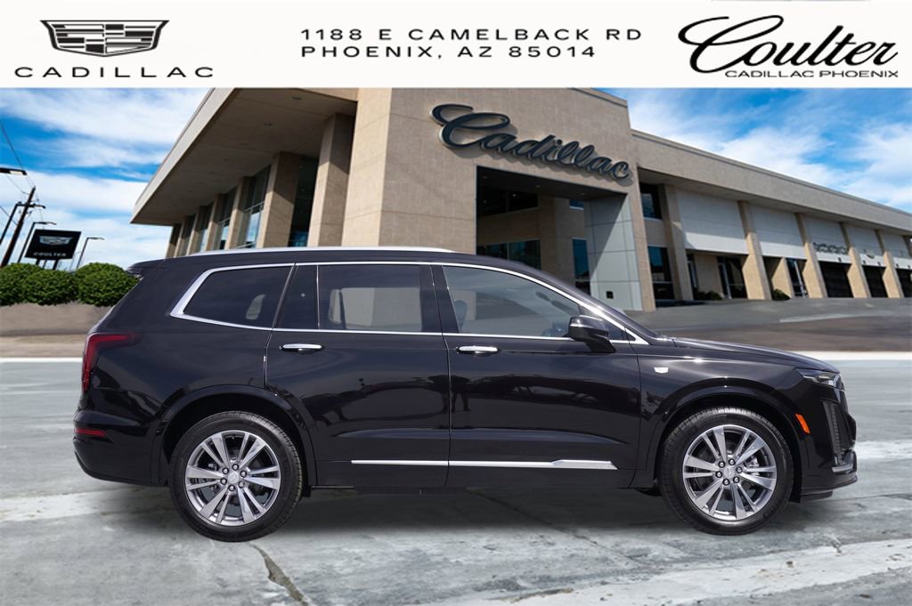 2025 Cadillac XT6 Premium Luxury photo 2