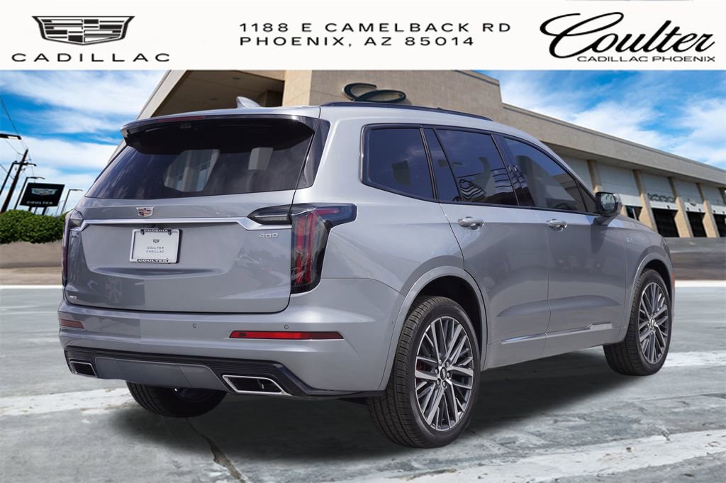 2025 Cadillac XT6 Sport photo 3