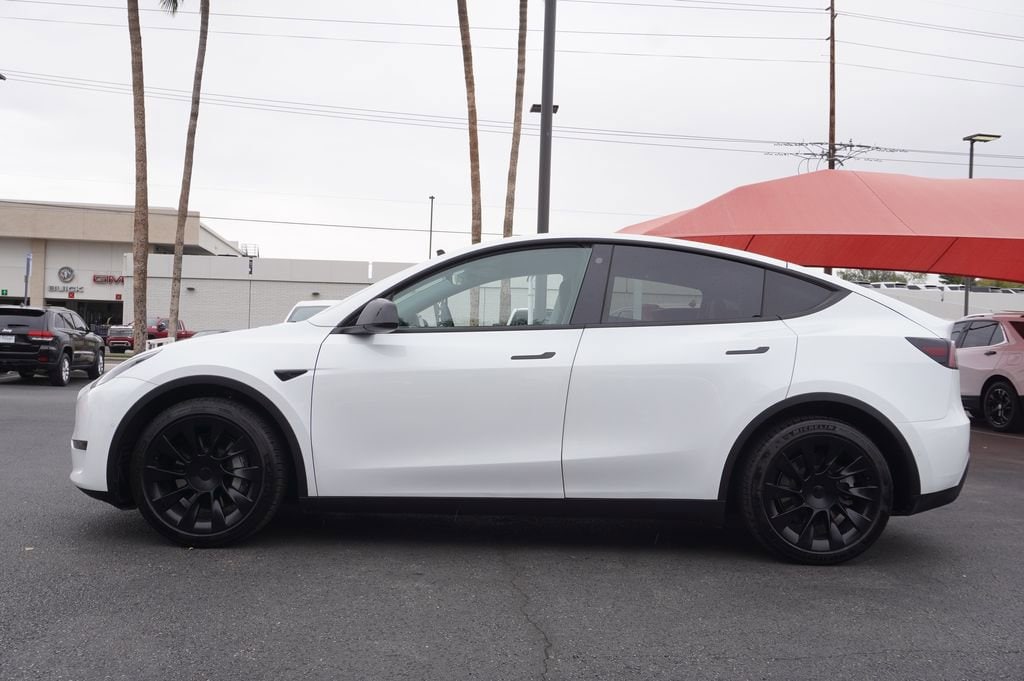 Used 2021 Tesla Model Y Long Range with VIN 5YJYGDEE9MF253271 for sale in Phoenix, AZ