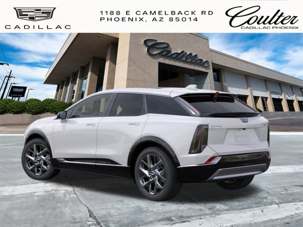 2025 Cadillac Optiq Luxury photo 2