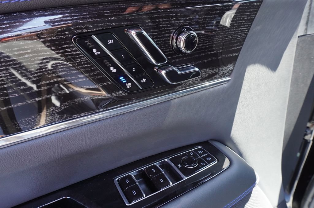 2025 Cadillac Escalade IQ Luxury 1 - Photo 16