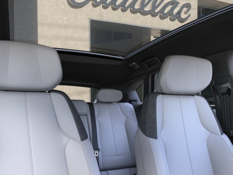2027 Cadillac OPTIQ Luxury - Photo 23