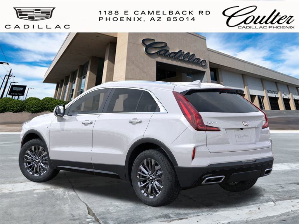 2025 Cadillac XT4 Premium Luxury photo 3