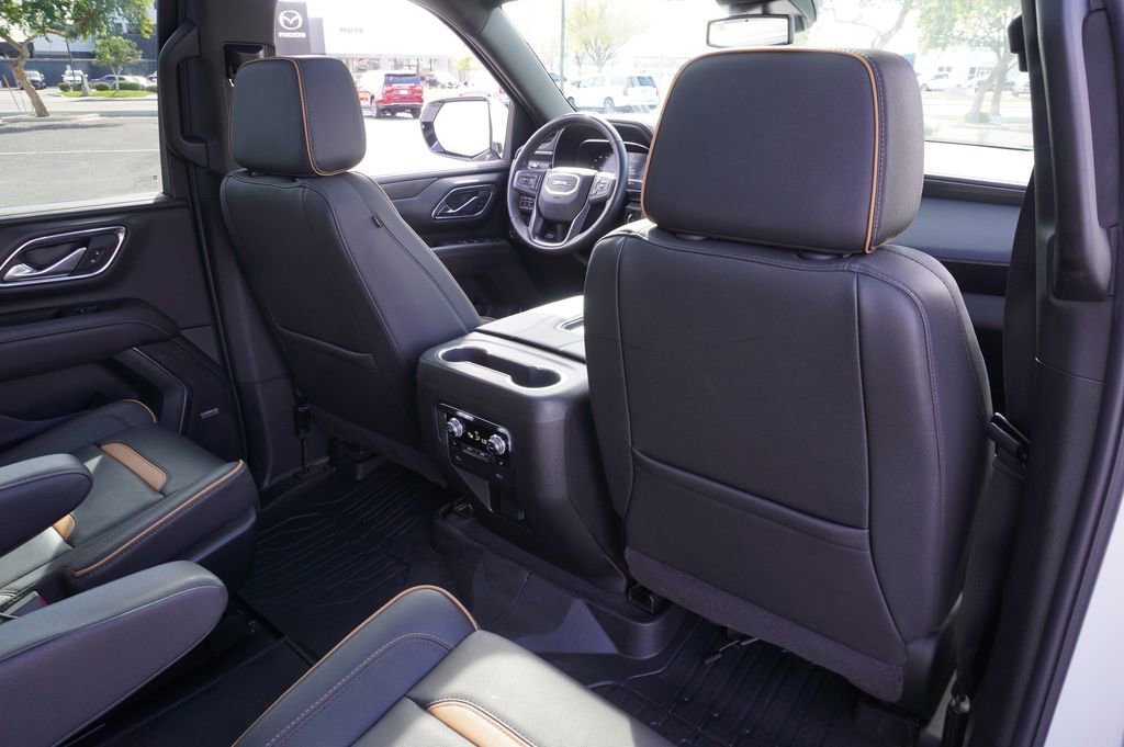 2024 GMC Yukon AT4 - Photo 11