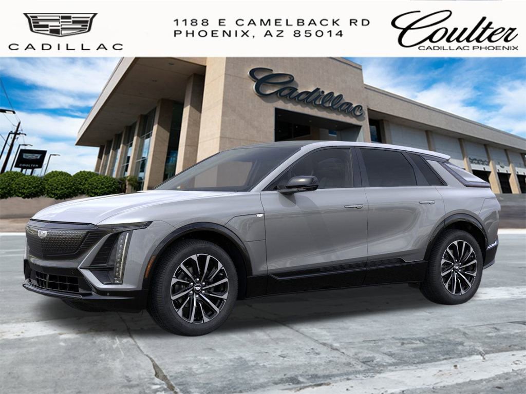 2025 Cadillac Lyriq Sport photo 2