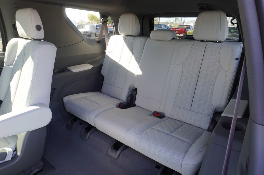 2026 Cadillac Escalade IQL Luxury - Photo 9