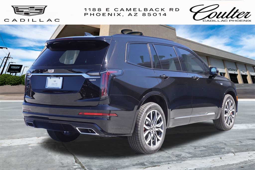 2025 Cadillac XT6 Sport photo 3