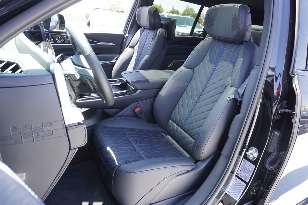 2025 Cadillac Escalade IQ Luxury 1 - Photo 14