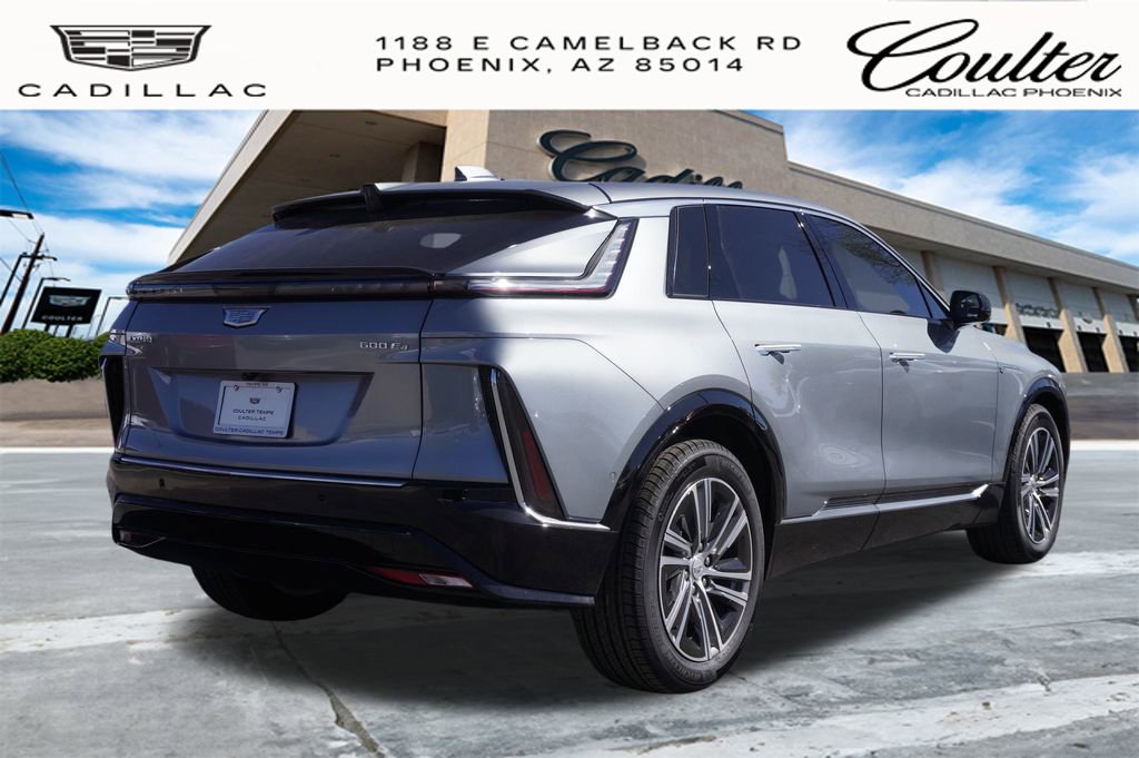 2026 Cadillac Lyriq Luxury photo 3