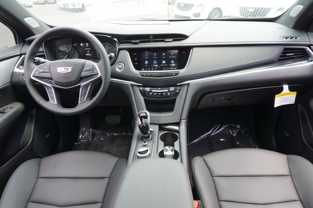 2025 Cadillac XT5 Premium Luxury - Photo 11