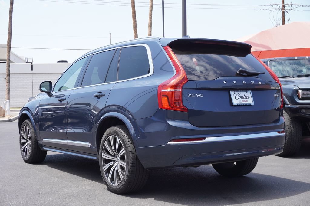 2023 Volvo XC90 B5 Plus photo 3