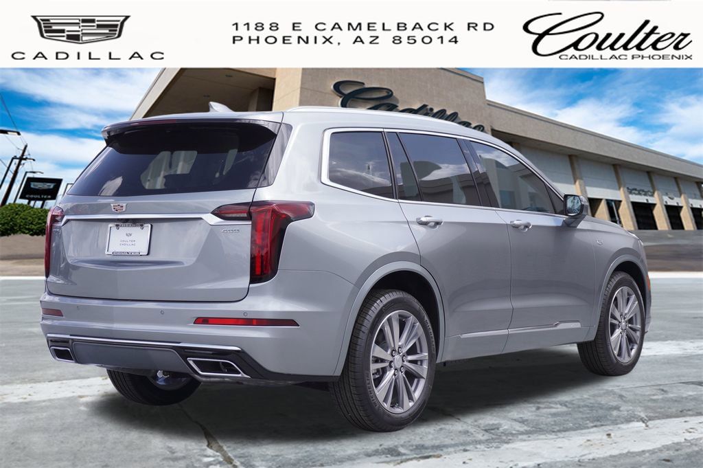2025 Cadillac XT6 Premium Luxury photo 3